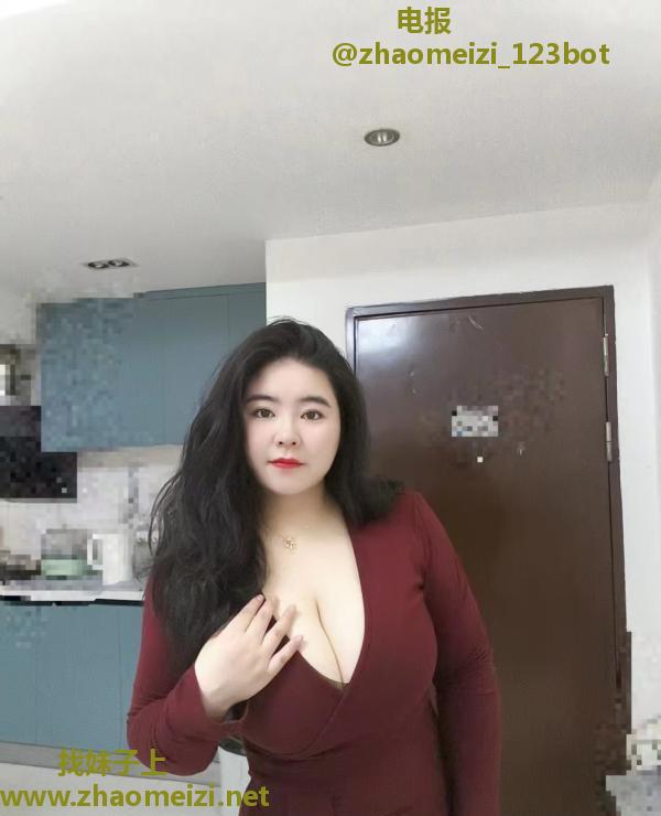 南山40G巨乳露露