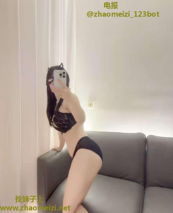 龙华风骚大奶笑笑