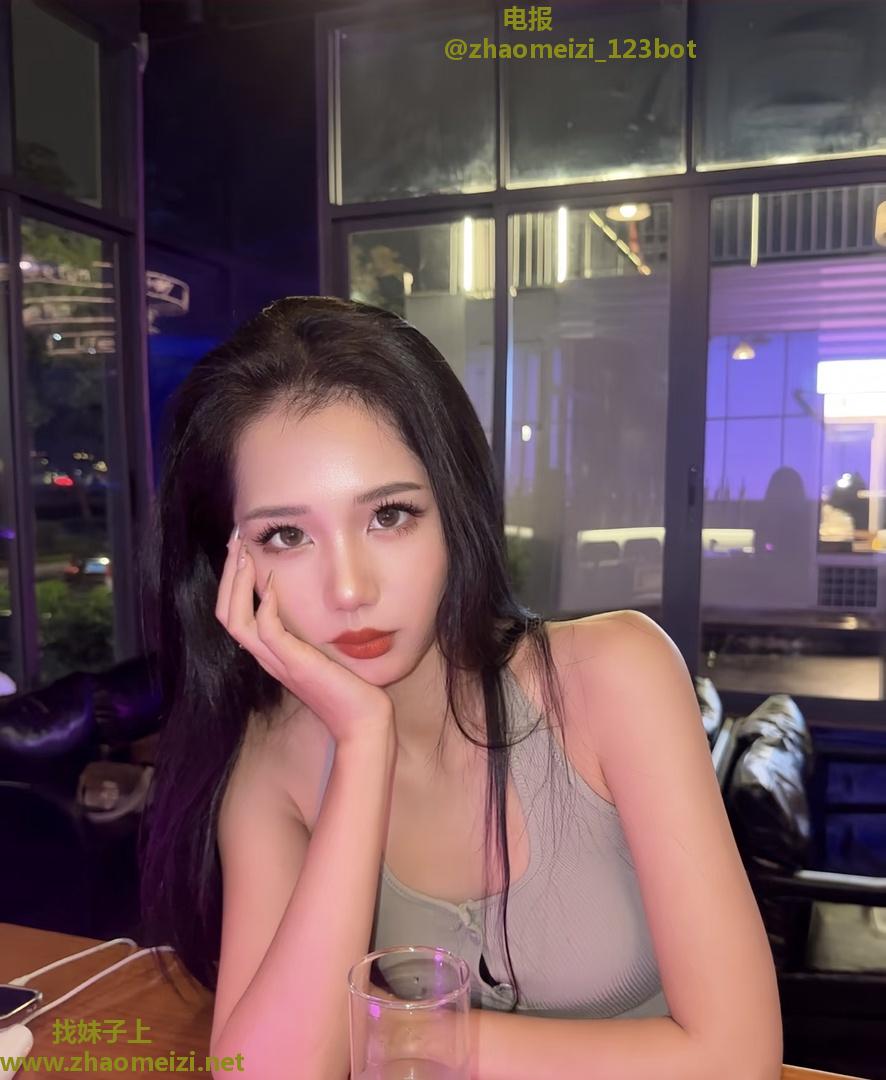 性价比挺高的妹子