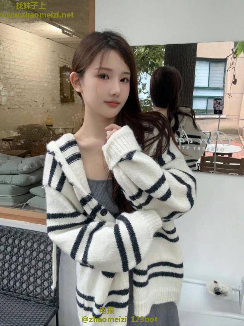 娇小玲珑小少妇