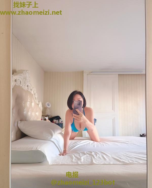 肤白丰满小辣椒