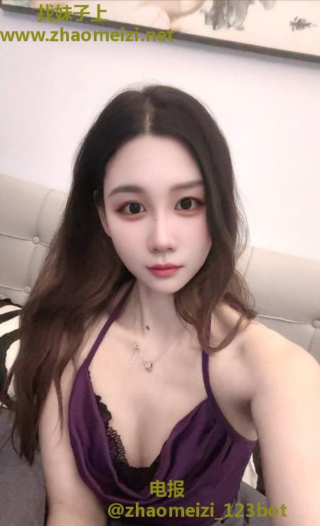 吴中性感长腿嫩妹