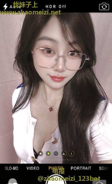 蜀山服务系小月老师