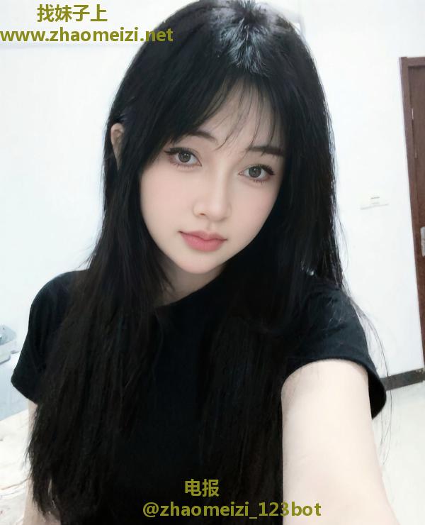 情趣丰满兼职嫩妹子