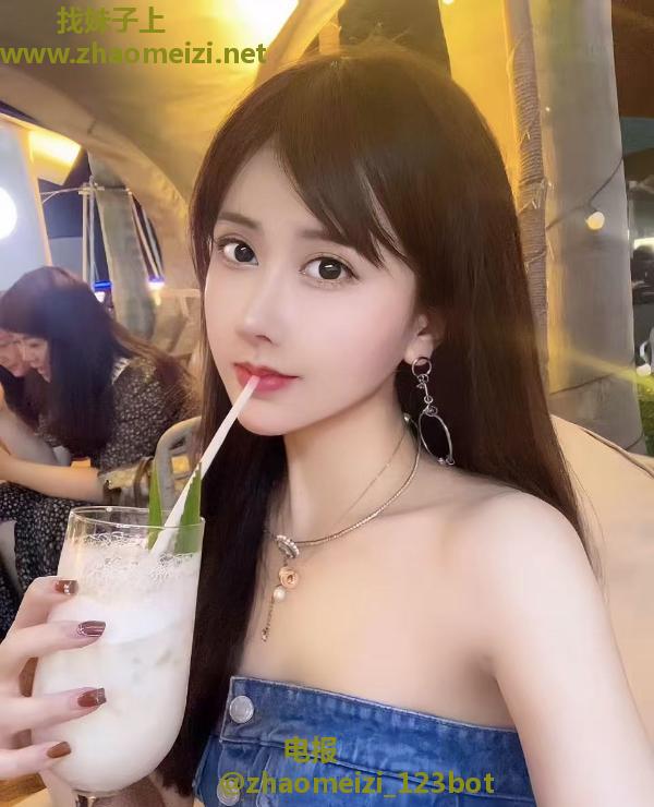 苗条颜值小千代