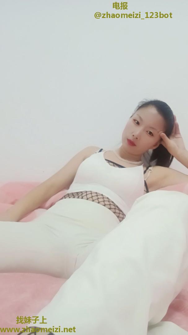 闵行真实鸳鸯浴三通妹子