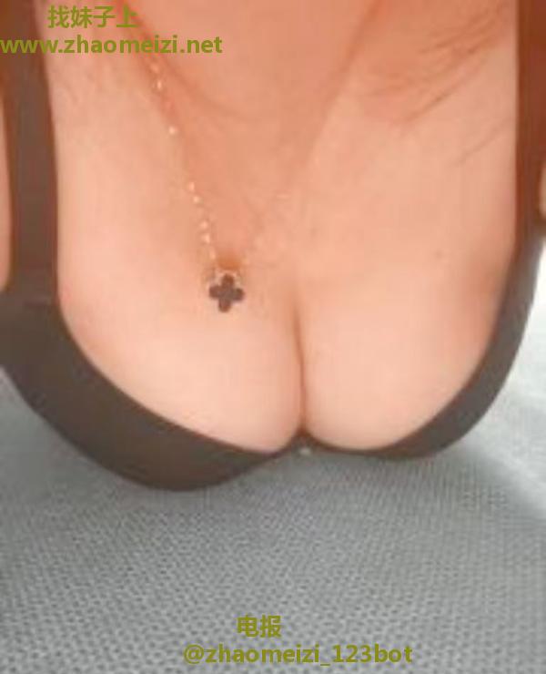 河北区大奶姐姐