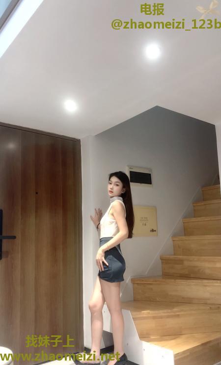 贴心服务颜值茜茜