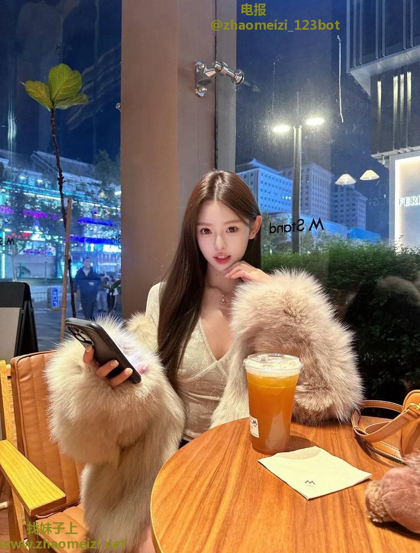 床上自动档很紧玩起来爽