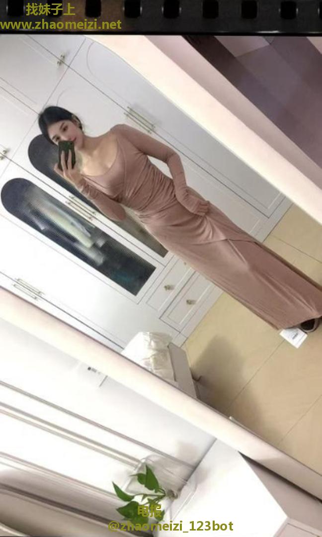 高挑颜值女神口爆一流