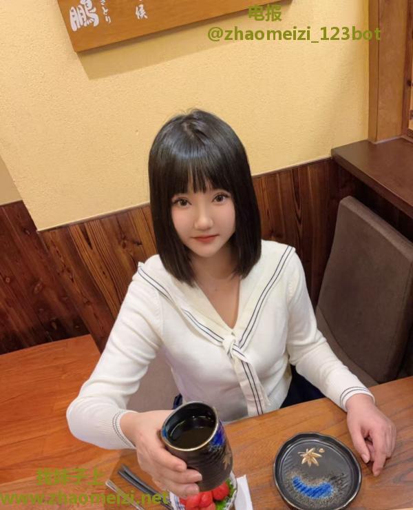 朝阳性感丰满妹子