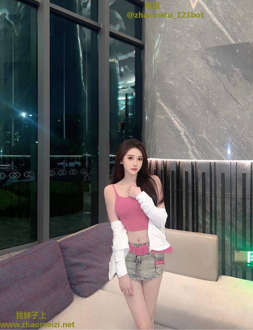 诱惑服务系性感小妞