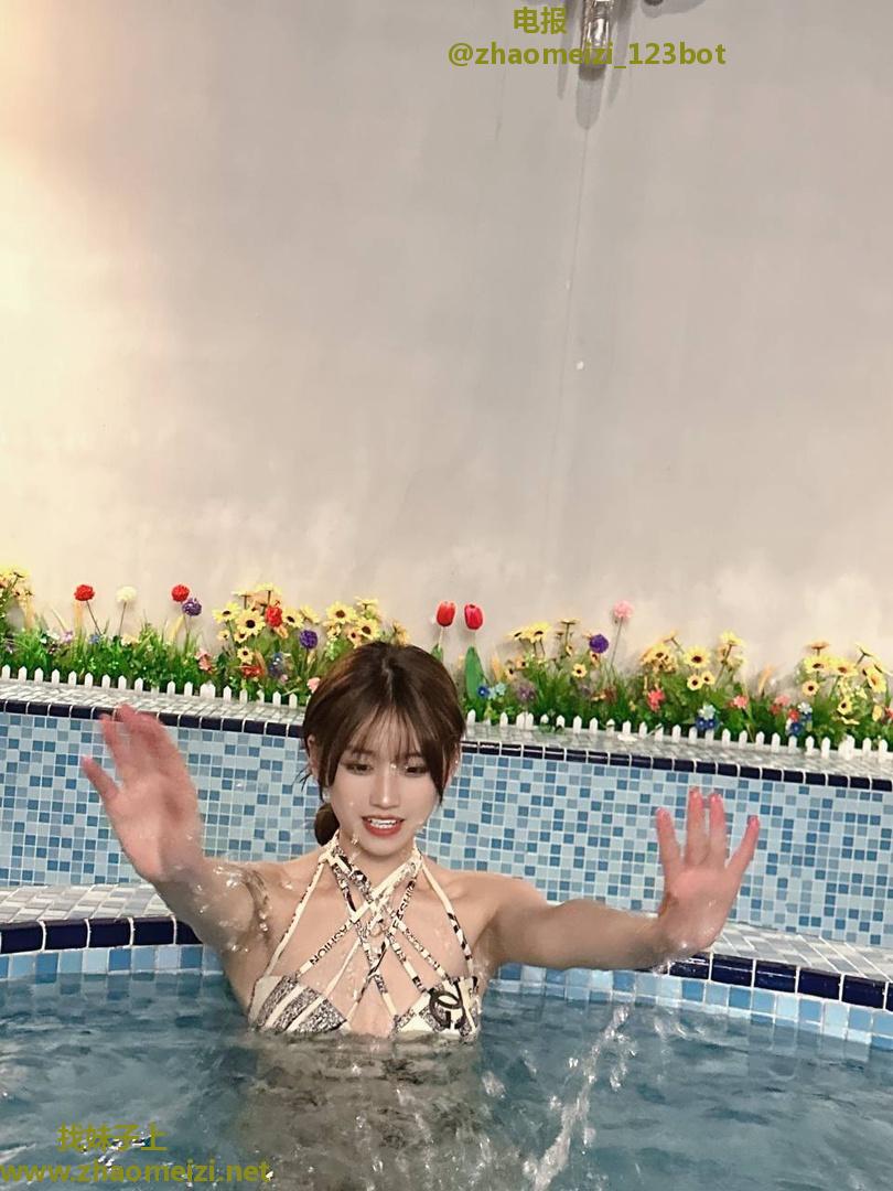 00后大学生初下海