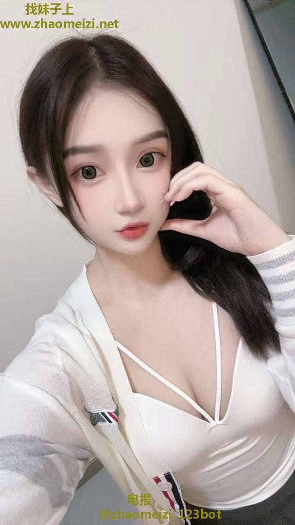 紧致嫩妹抽插到潮喷