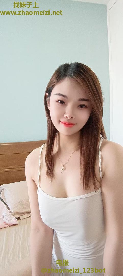 服务系少妇佩佩