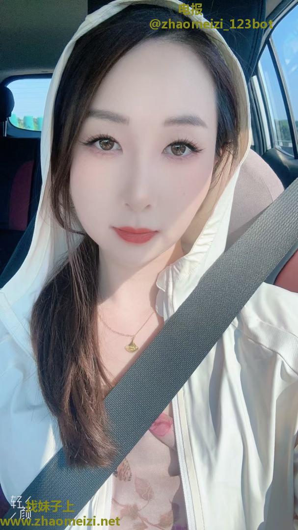 肤白貌美大长腿