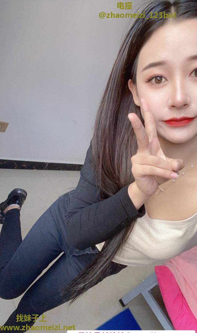 小骚货奶大多水性欲强