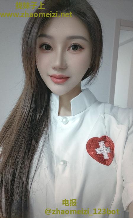 拱野制服骚妹瑶瑶