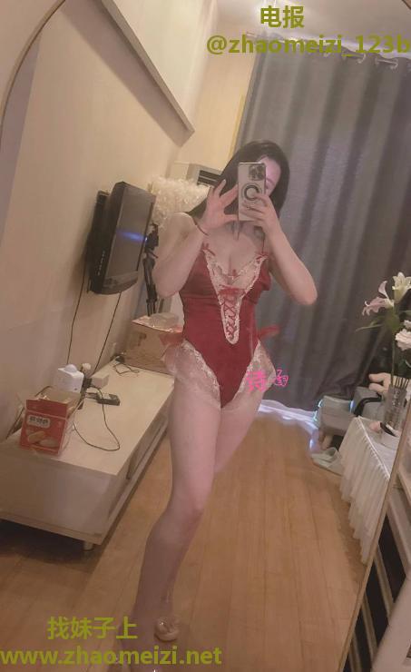 南门大胸小御姐诗雨