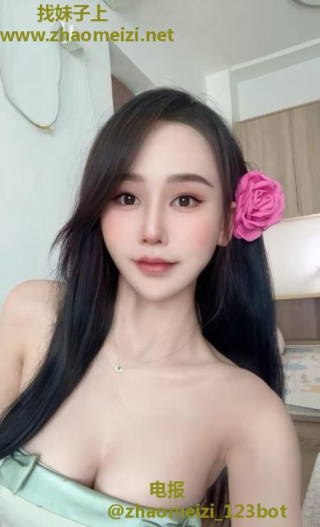 洗村长腿御姐梓晴