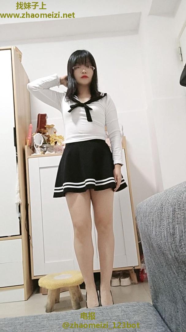 性价比眼镜骚妇苏苏