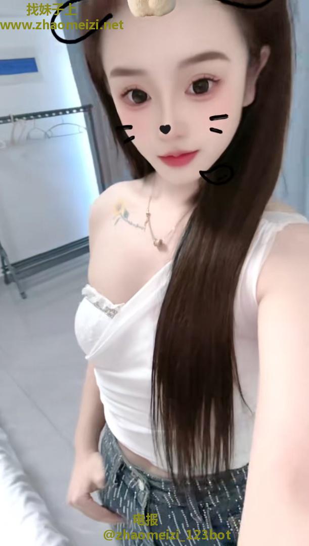 邻家小妹水嫩多汁