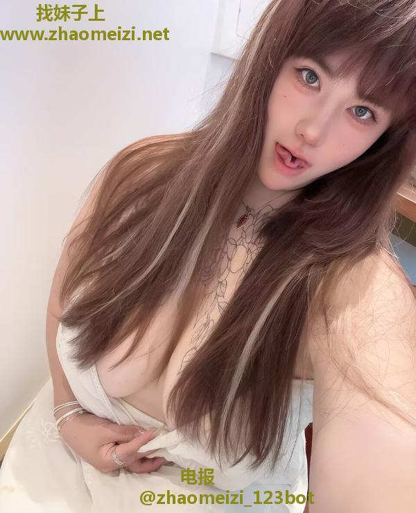 罗湖舌吻H杯美乳范范