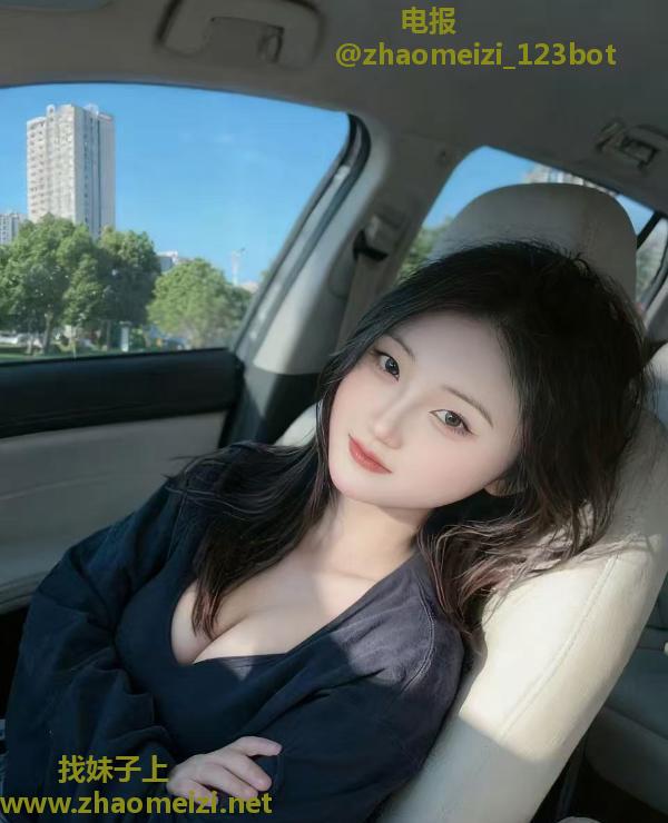 D胸三点粉嫩妹妹