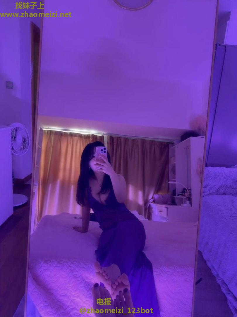 龙华翘臀小艾米