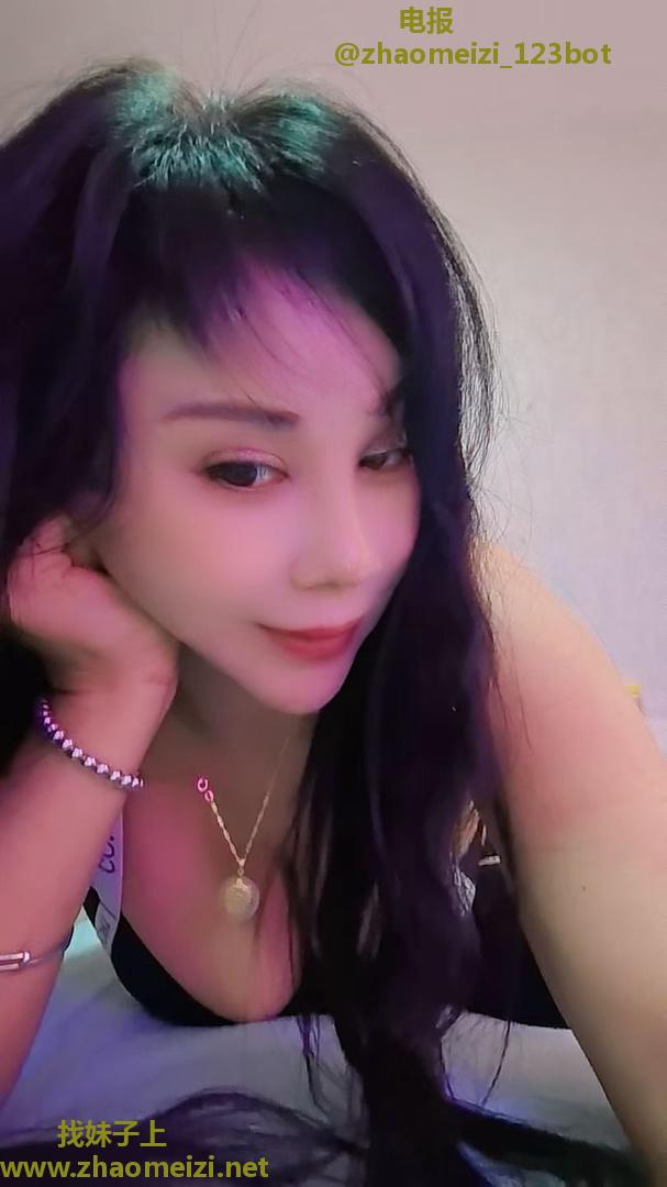 河北区翘臀少妇