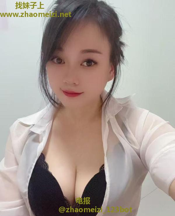 西站川渝大胸少妇