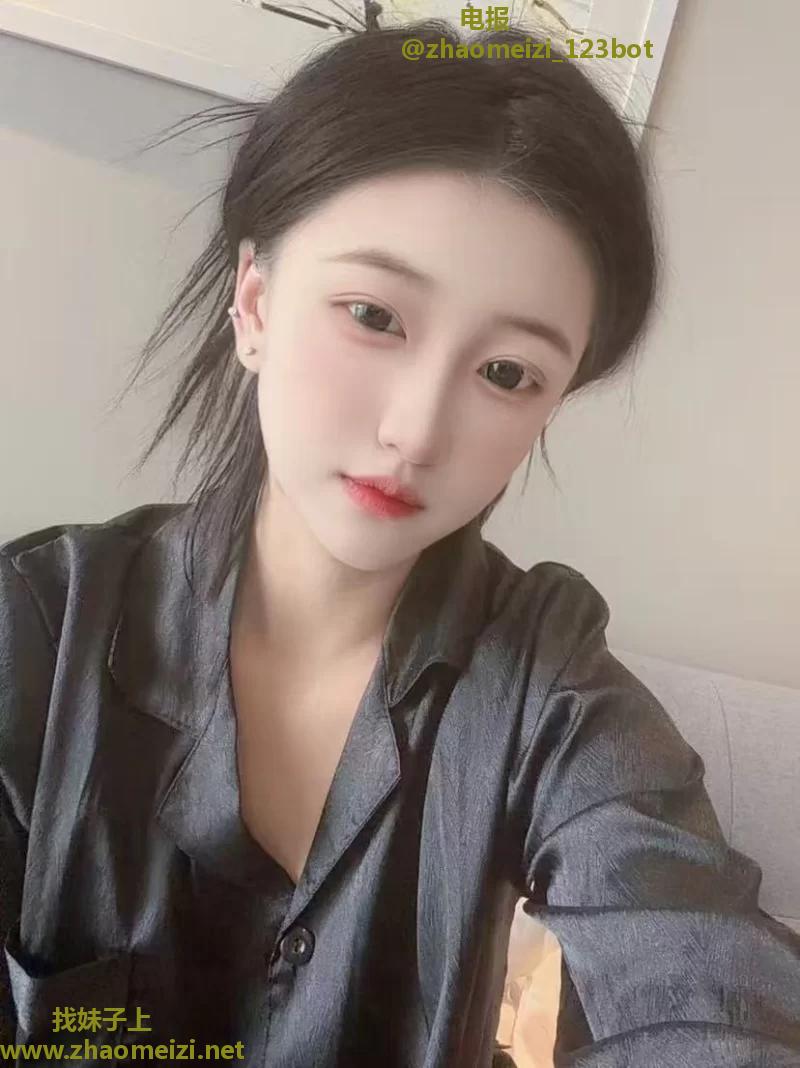 极品白皙可爱小妹