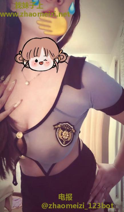 河北大奶丰臀妹子