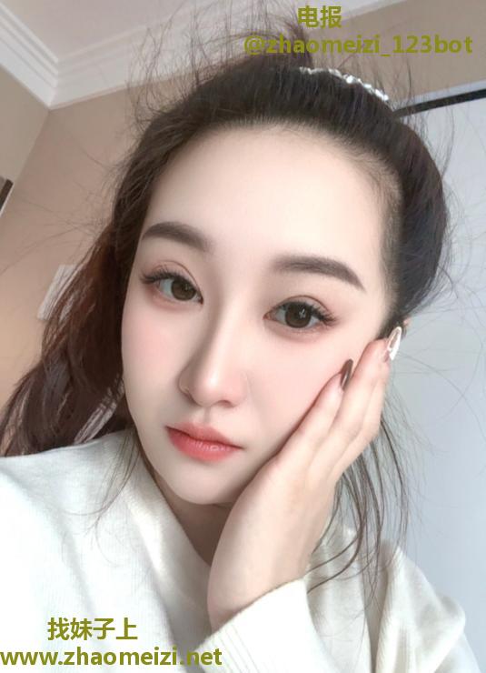 颜值幼师身材性感