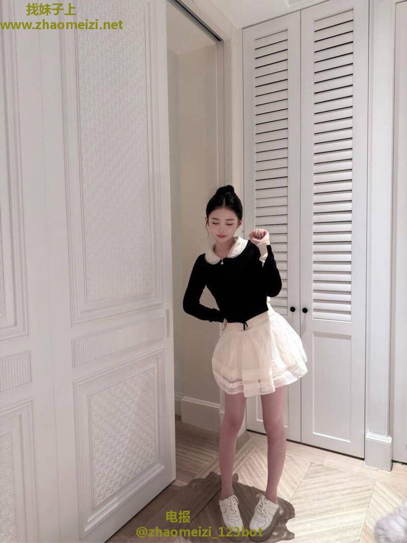 纯欲清纯冷白皮