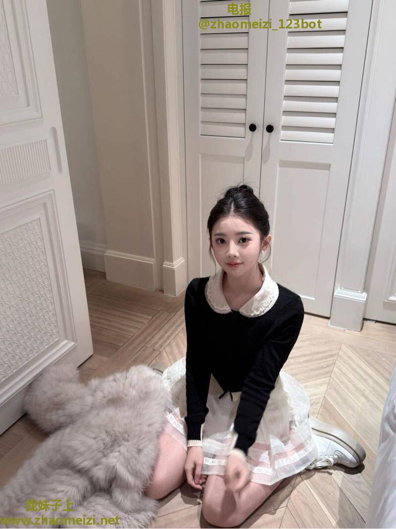 纯欲清纯冷白皮