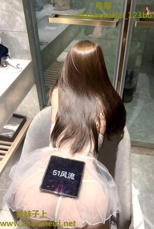 上城颜射翘臀小九