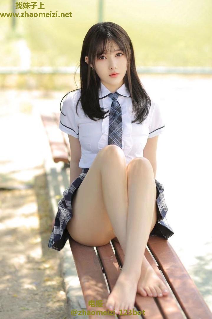 肤白貌美温柔美女