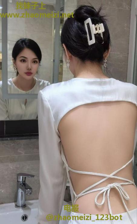 大胸身材好小姐姐