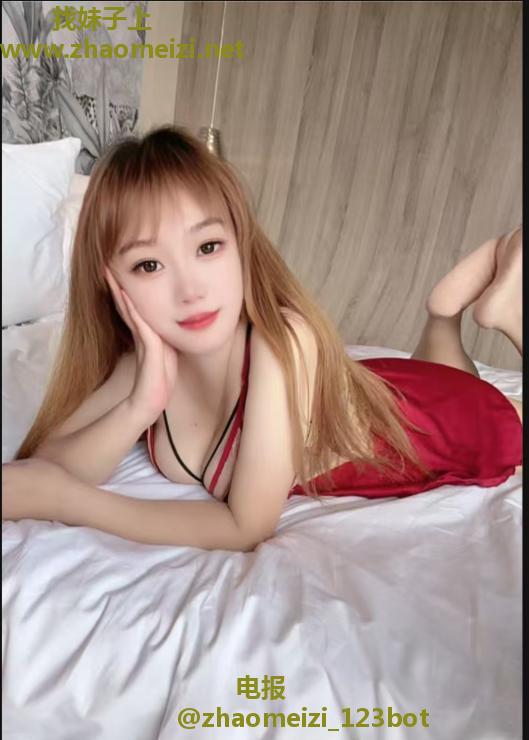 巨乳口活好老师