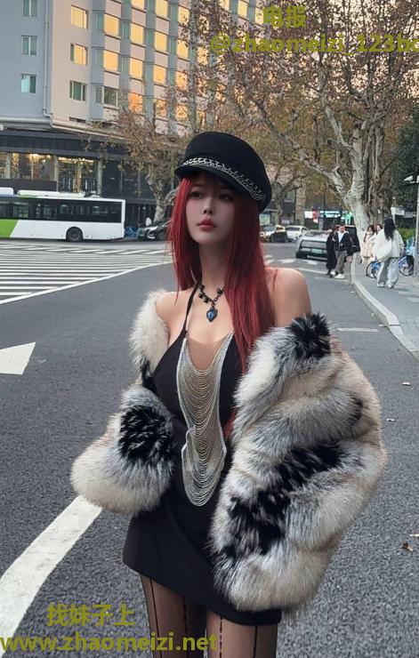 风骚活好翘臀馨菲