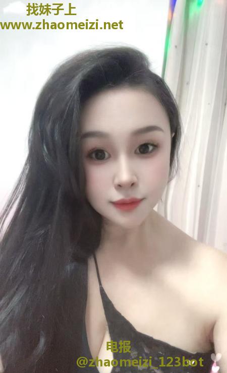 前凸后翘觅儿老师