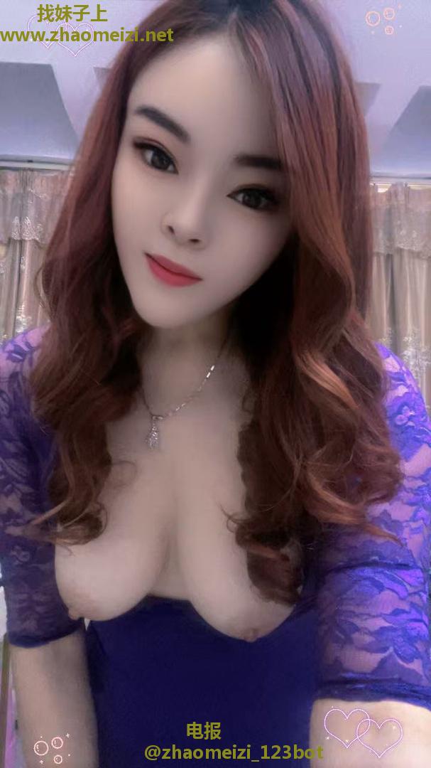 肤白大胸少妇花样多