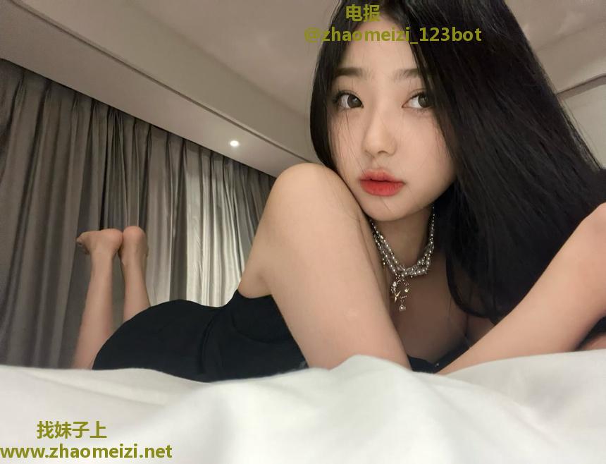 盐城粉嫩白虎性感小妹