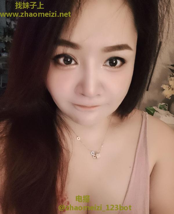 玄武门大胸熟女妹子