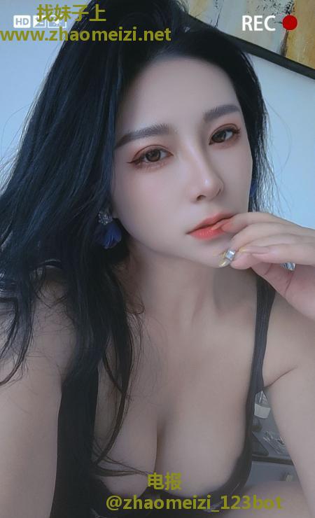 御姐范功夫美少妇