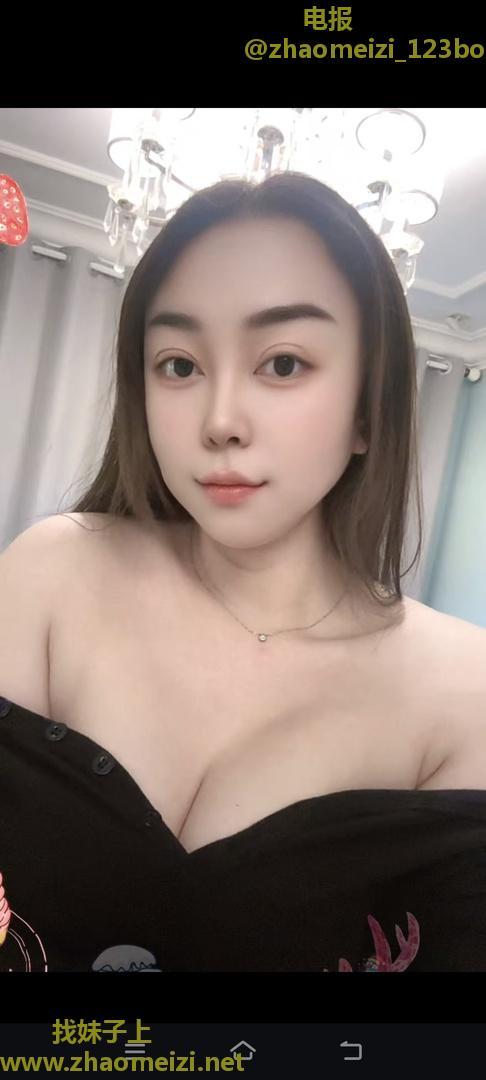 蜜桃臀微胖美少妇