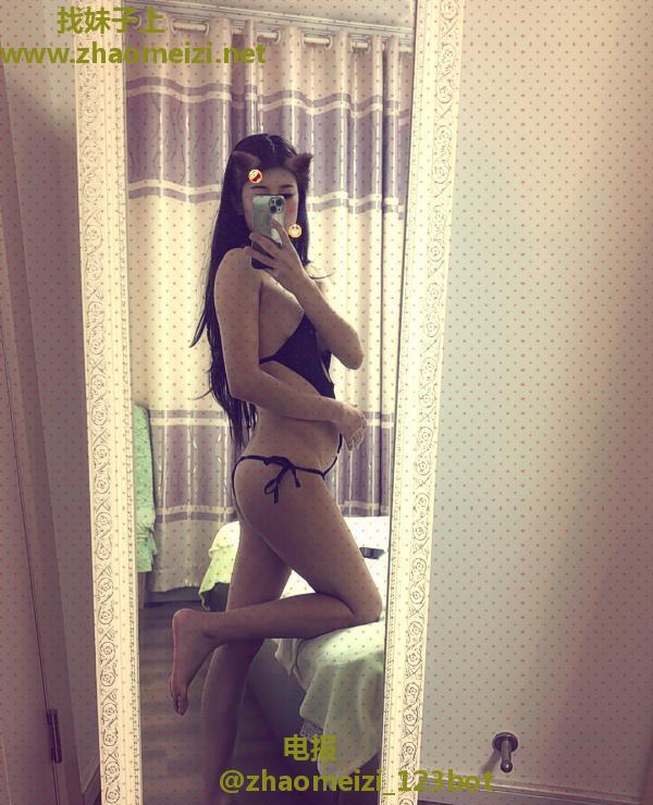 二刷性感长腿骚女