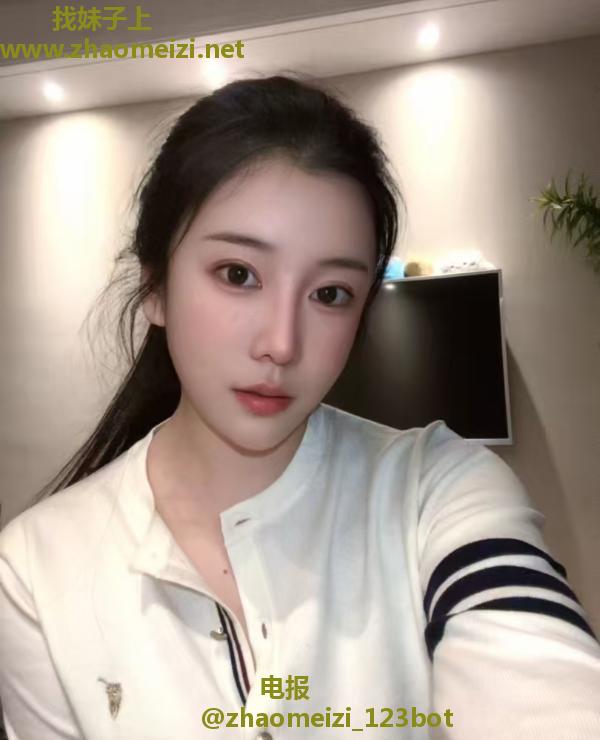 江宁高颜值美女沐沐