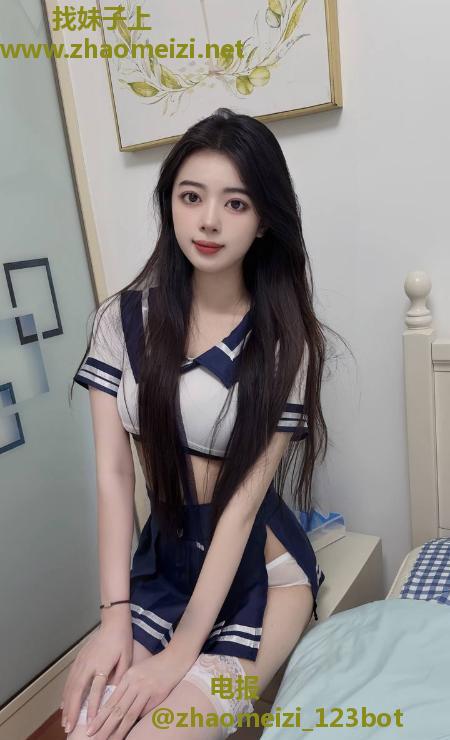 性感身材长腿女友萱萱